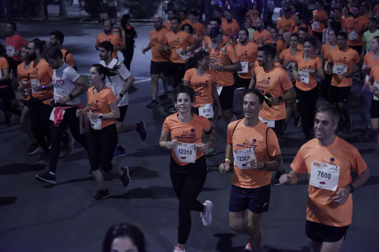 Búscate en la Carrera Nocturna de Sevilla (8)
