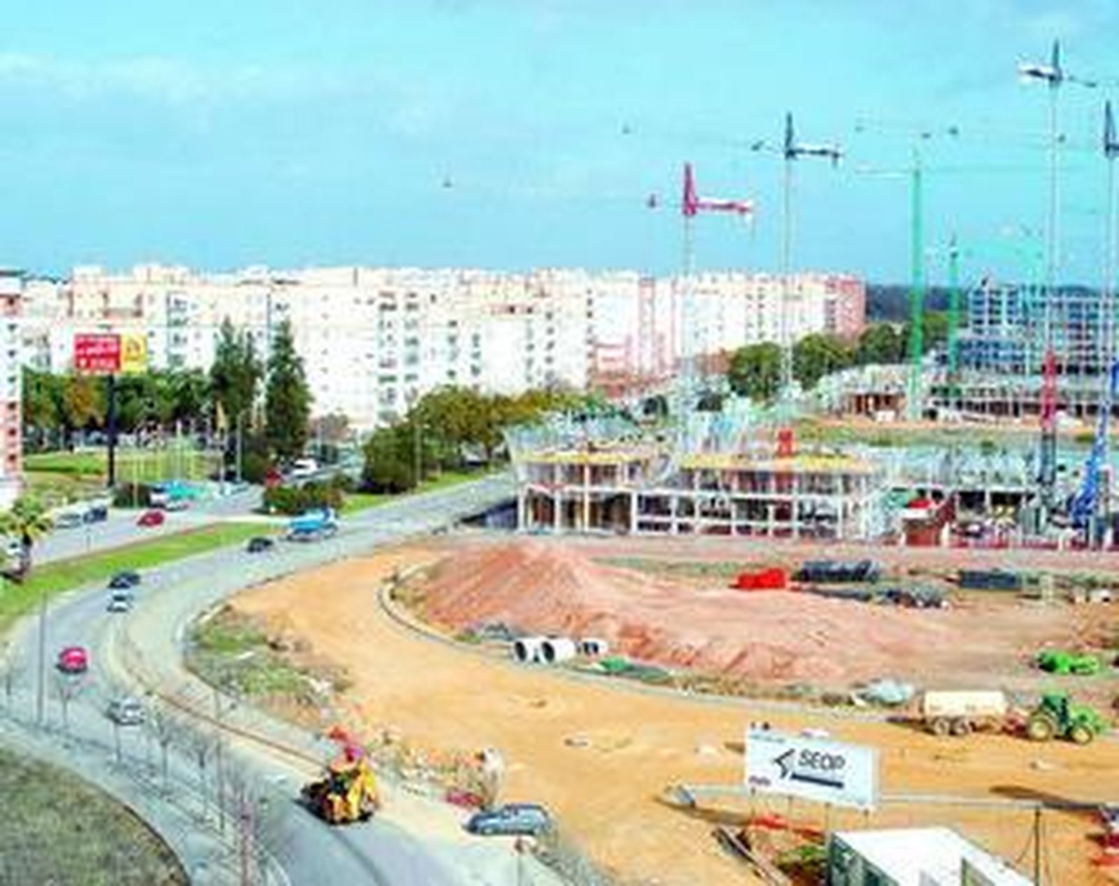 Obras de varias promociones de viviendas en Sevilla Este.