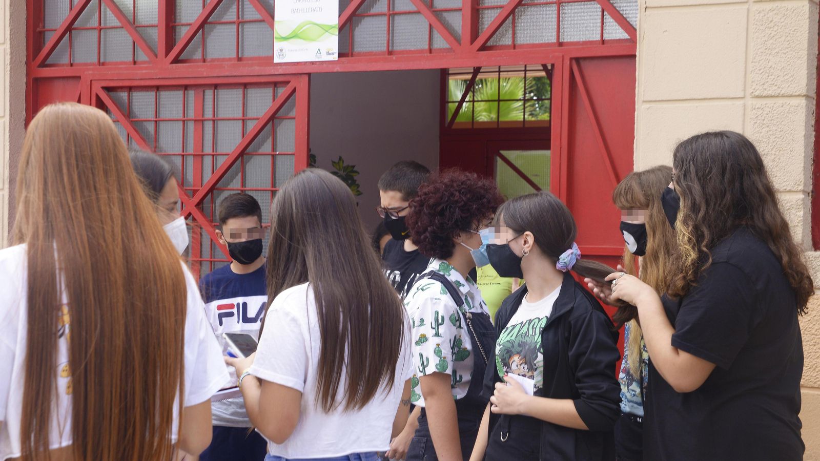 Entrada en el Instituto Virgen de la Esperanza de La Línea