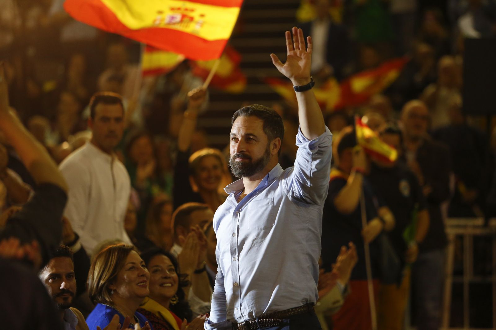 Fotos del 'llenazo' de Vox en Granada