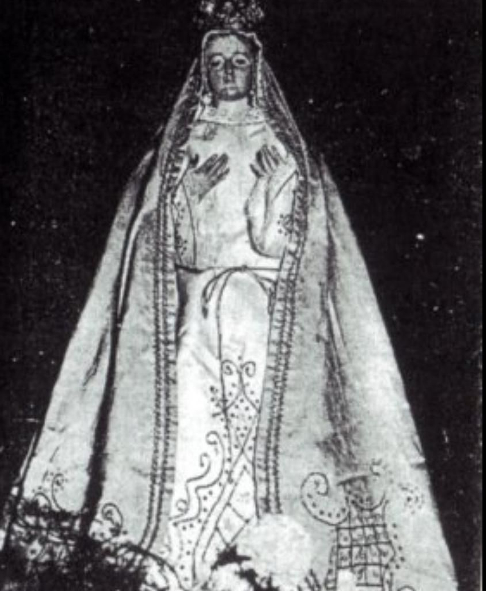 Antigua imagen de la Inmaculada. Antigua imagen de la Inmaculada.