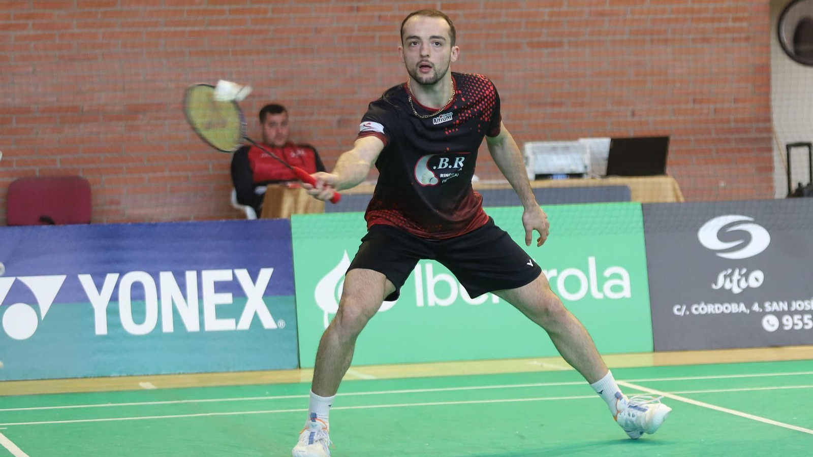 Thomas Fourcade en el último partido del Bádminton Rinconada.