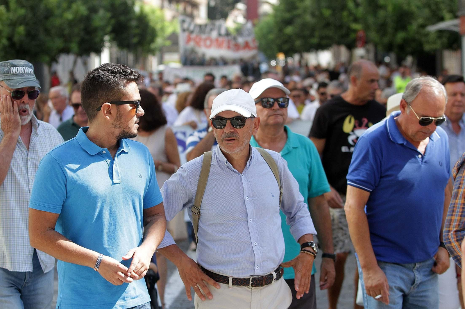 Imágenes de la manifestación "Salvemos las Playas de Huelva"