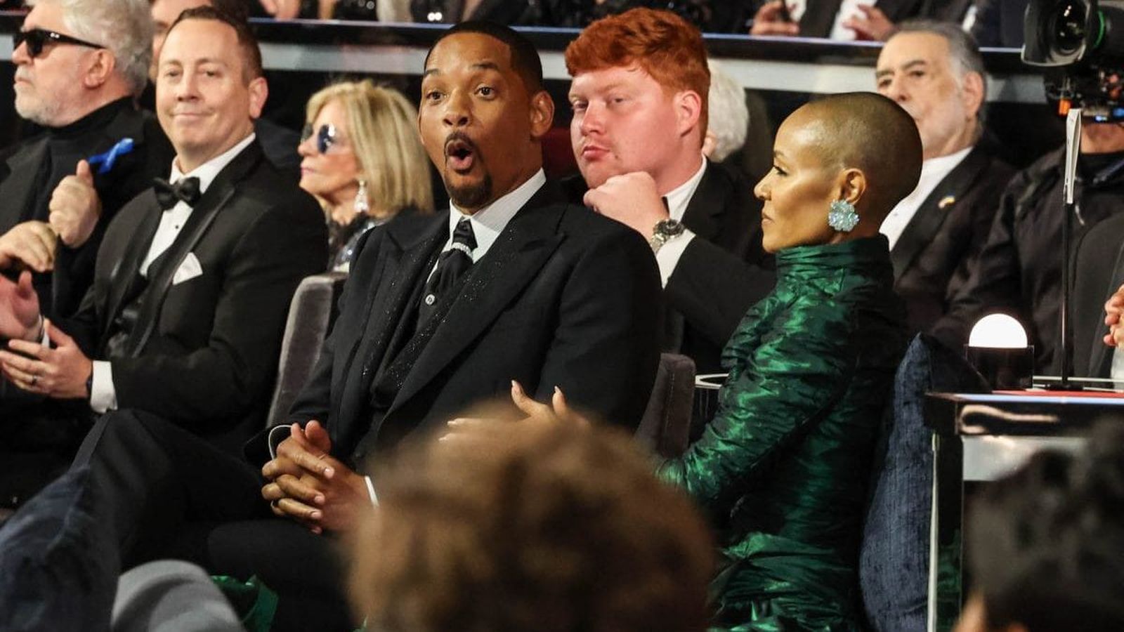 Will Smith y Jada Pinkett, tras el bofetón, sentados entre el público del Teatro Dolby como si nada.
