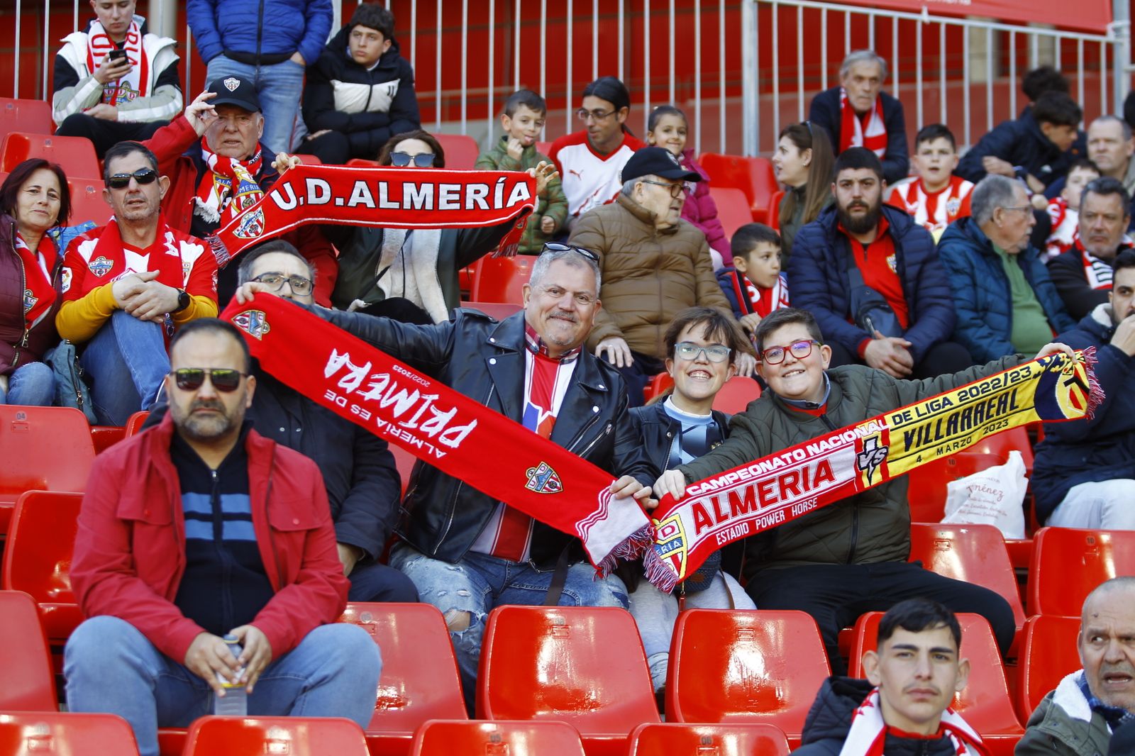 Imágenes de la derrota de la U.D. Almería ante el Villarreal por 0 a 2