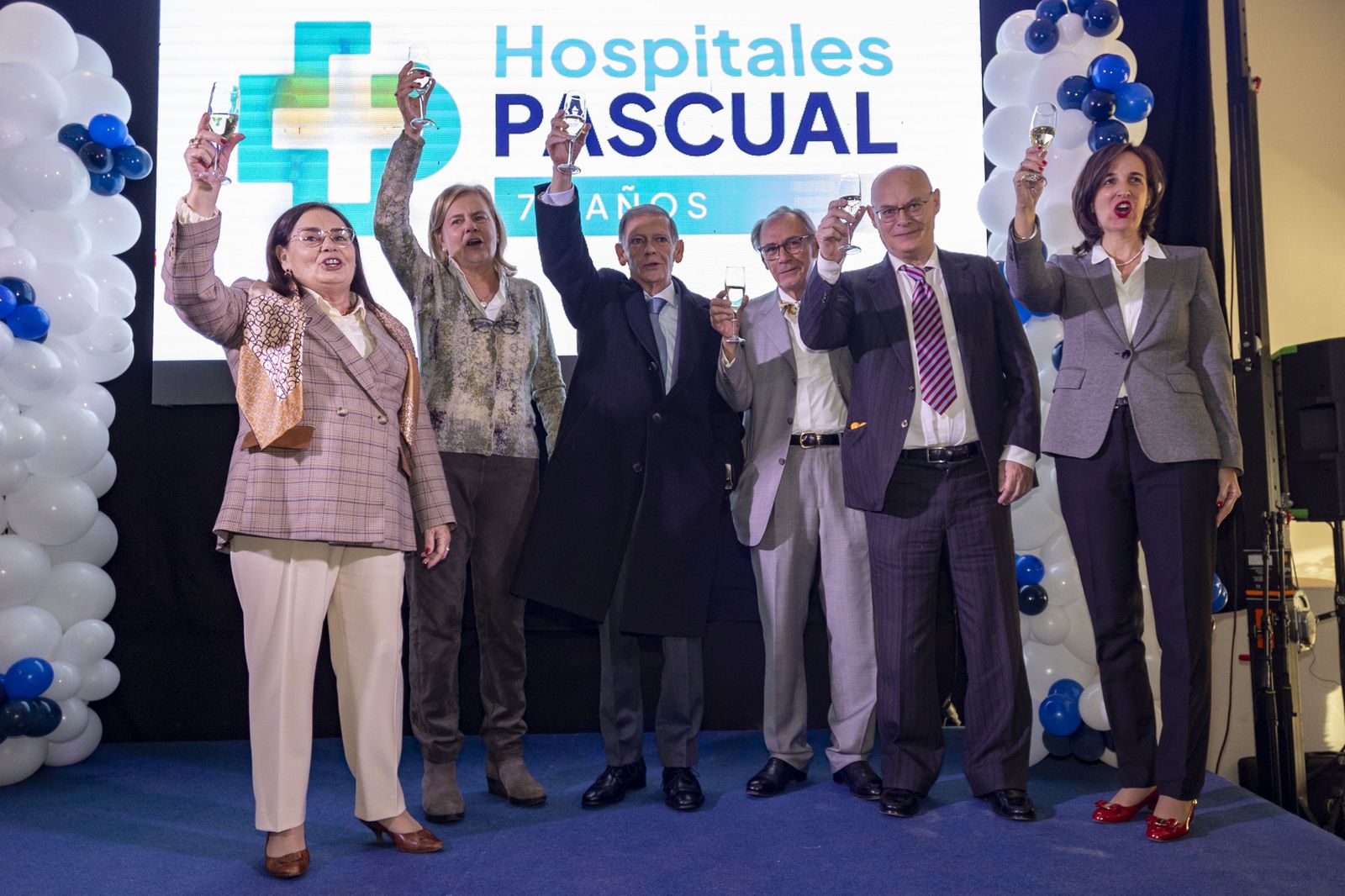 Fotos de la fiesta de agradecimiento de Pascual a su empleados por los 75 años del hospital de San Rafael