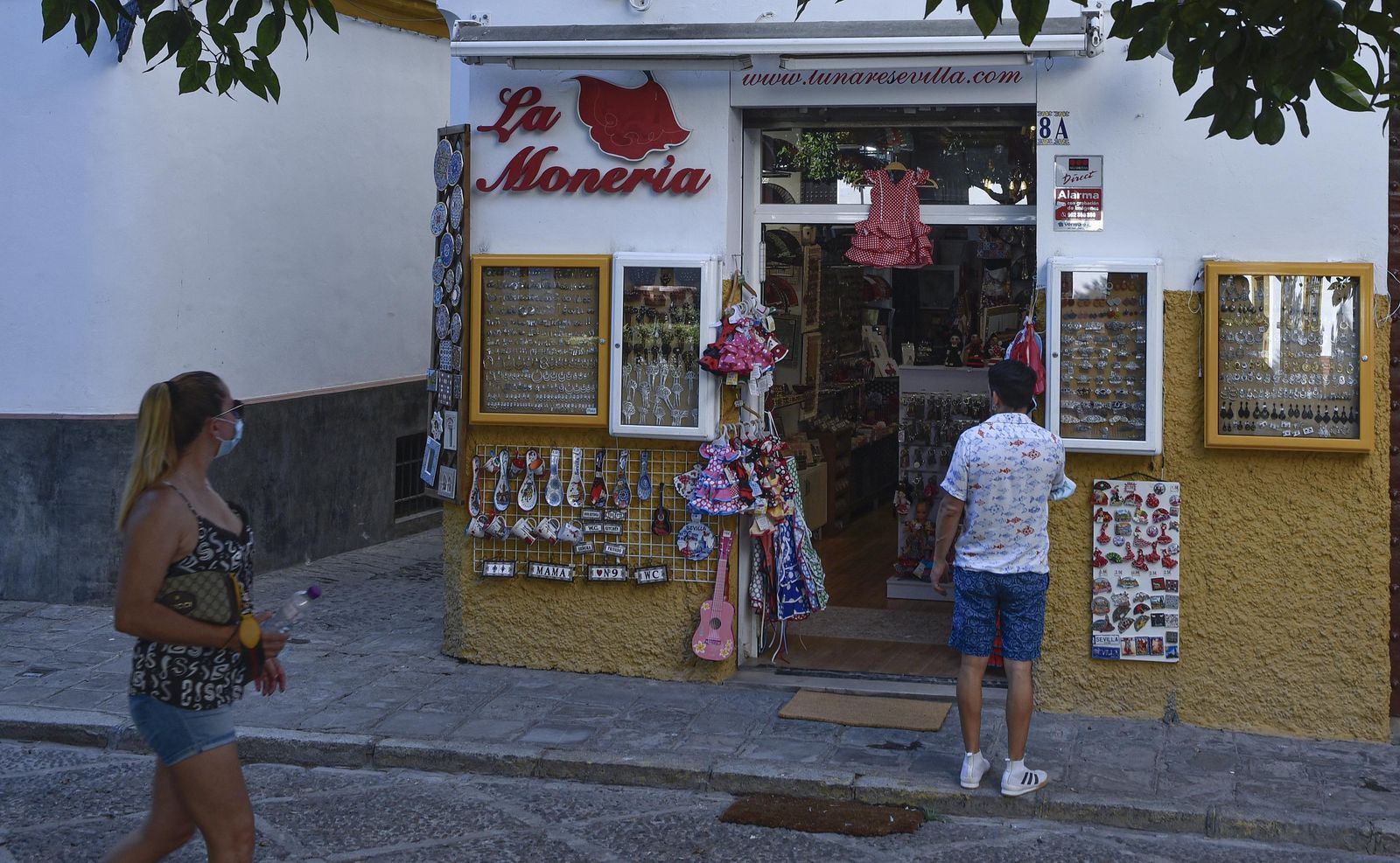 El barrio de Santa Cruz se queda vacío