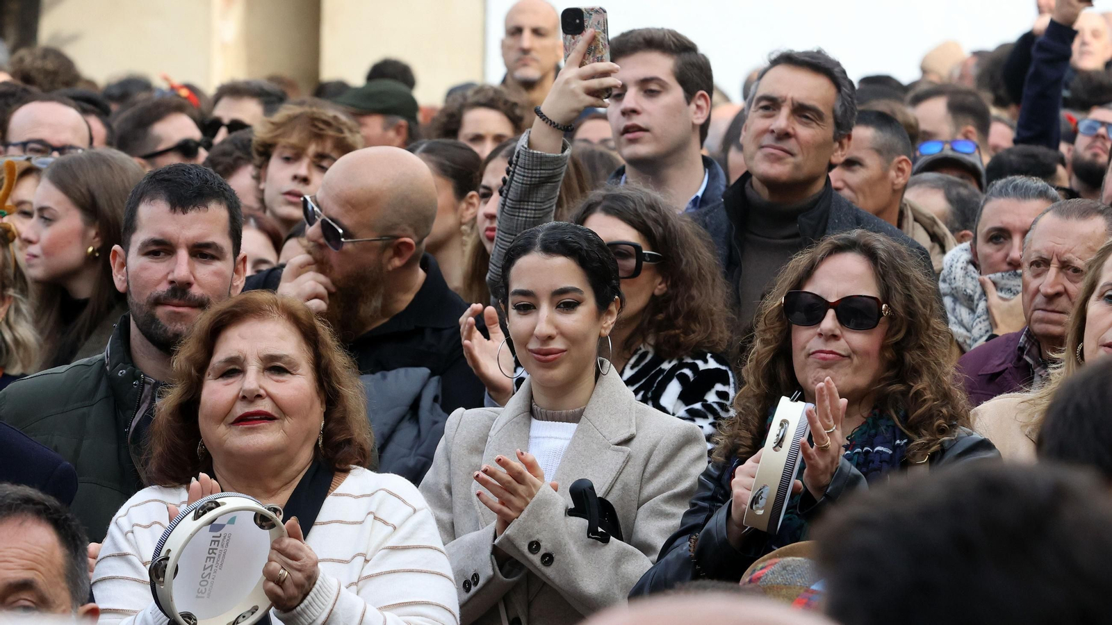 Imágenes de la zambomba BIC en Jerez