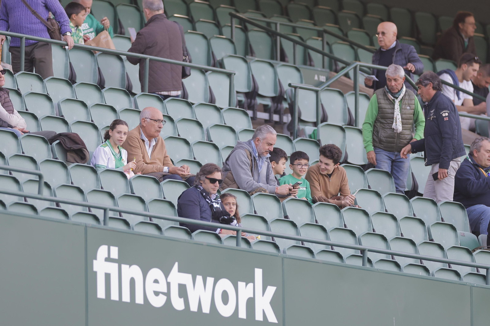 Búscate en las fotos del Betis-Real Madrid