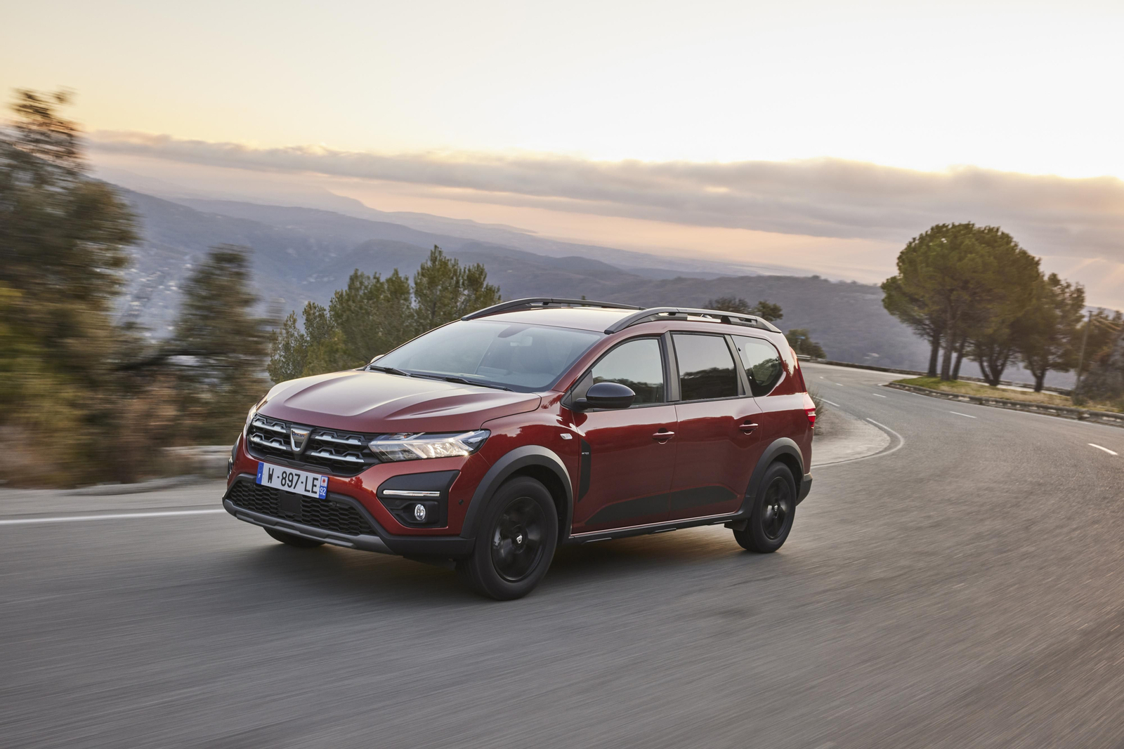 Todos los precios del Dacia Jogger, un cruce entre SUV y familiar