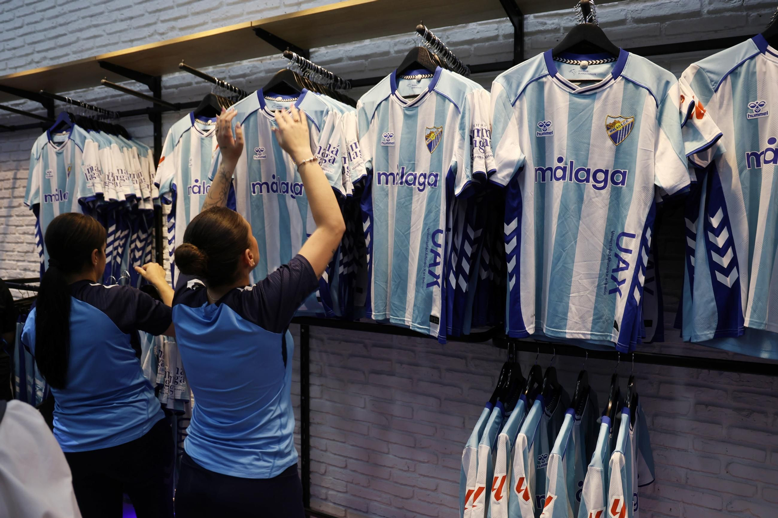La camiseta del Málaga CF 2025/26, al detalle
