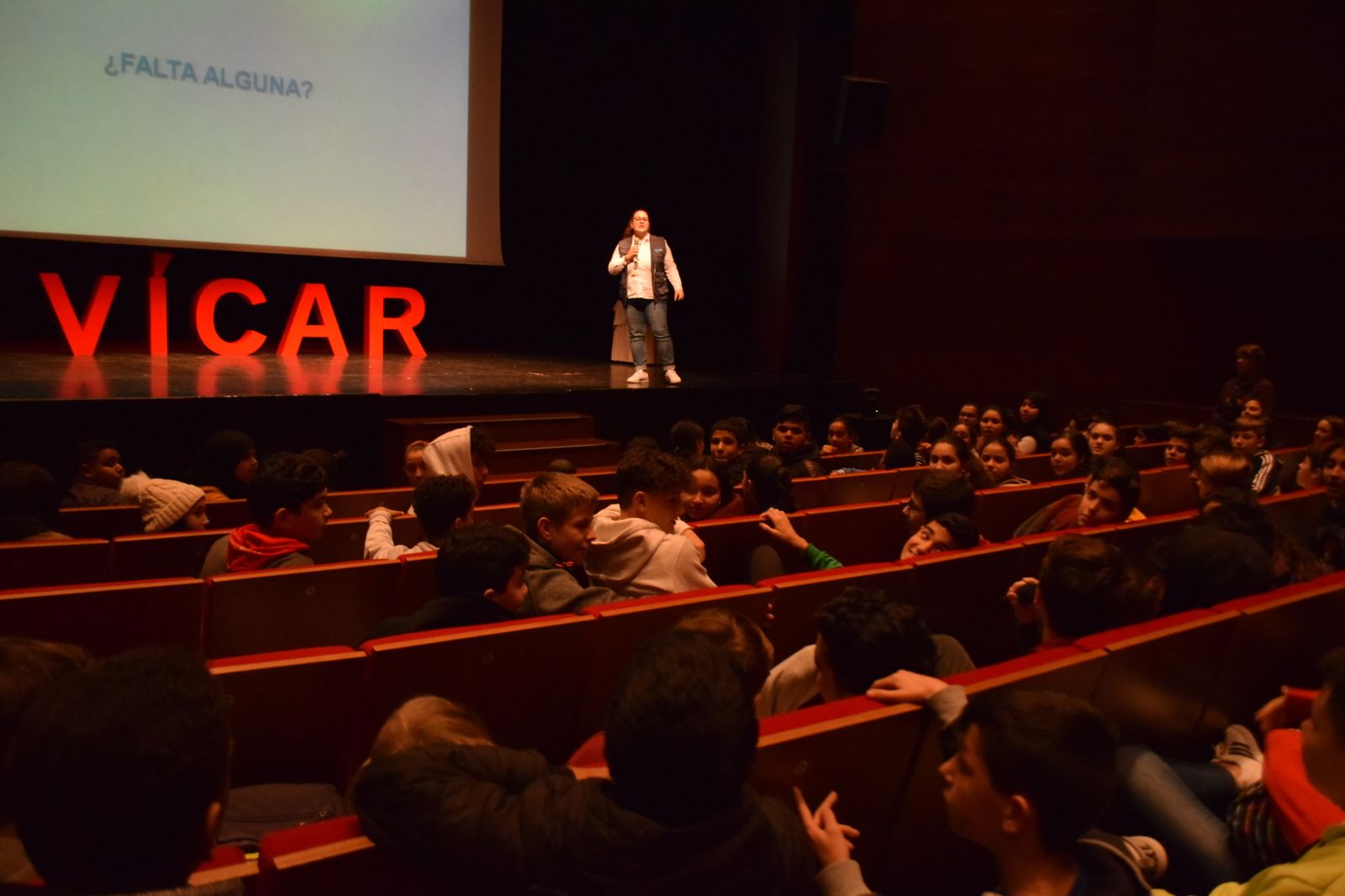 Cruz Roja enseña a los jóvenes a usar redes sociales con seguridad