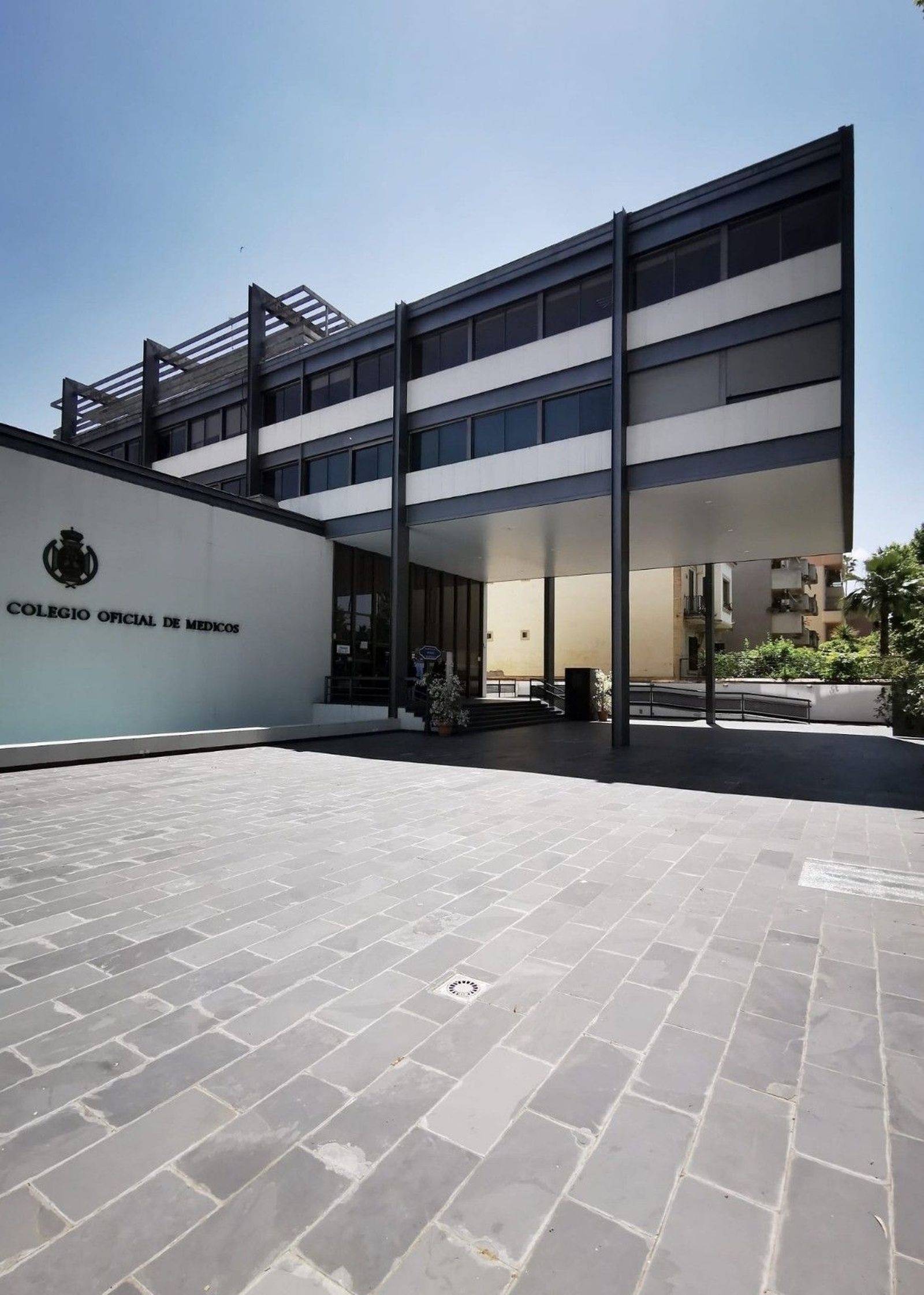 La sede del Colegio de Médicos de Sevilla.