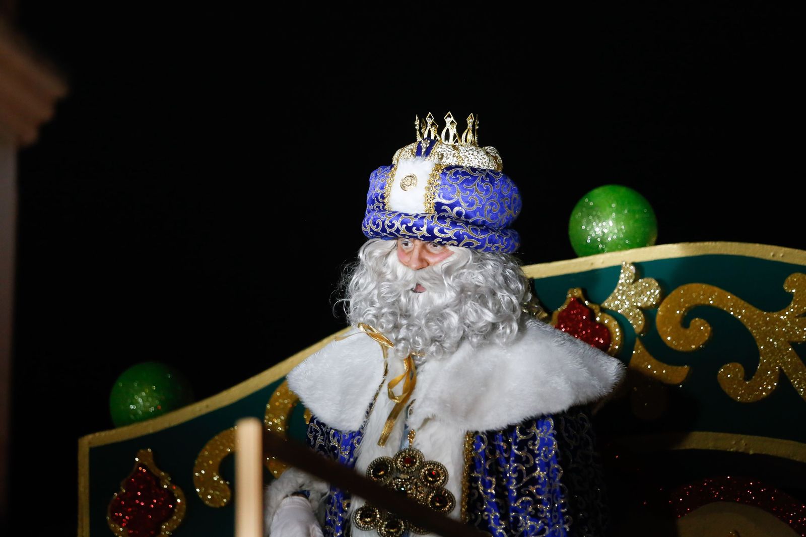 Búscate en las fotos de la cabalgata de Reyes Magos 2026 en Los Barrios