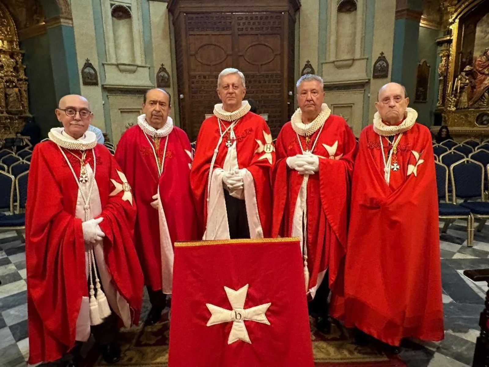 Francisco Vivas, Francisco Ramón Medel, Jose María Gómez, Juan Laureano y José Luis Cuesta. Francisco Vivas, Francisco Ramón Medel, Jose María Gómez, Juan Laureano y José Luis Cuesta.
