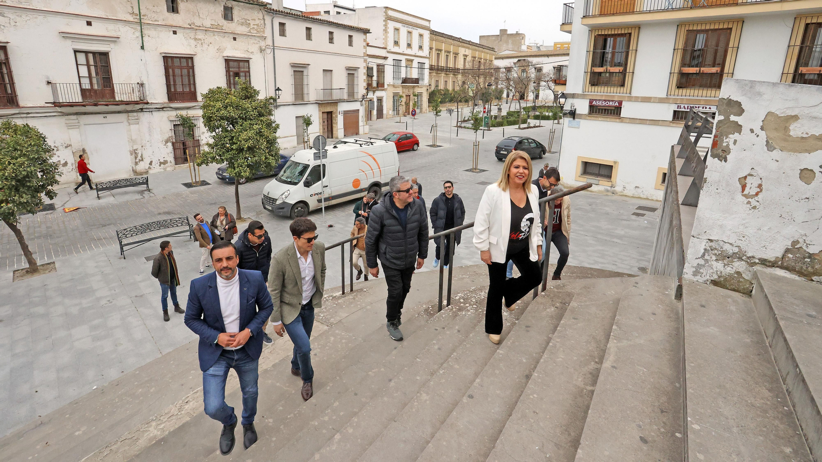 Visita a Jerez de famosos y artistas con el empresario José Luis López y Mamen Sánchez