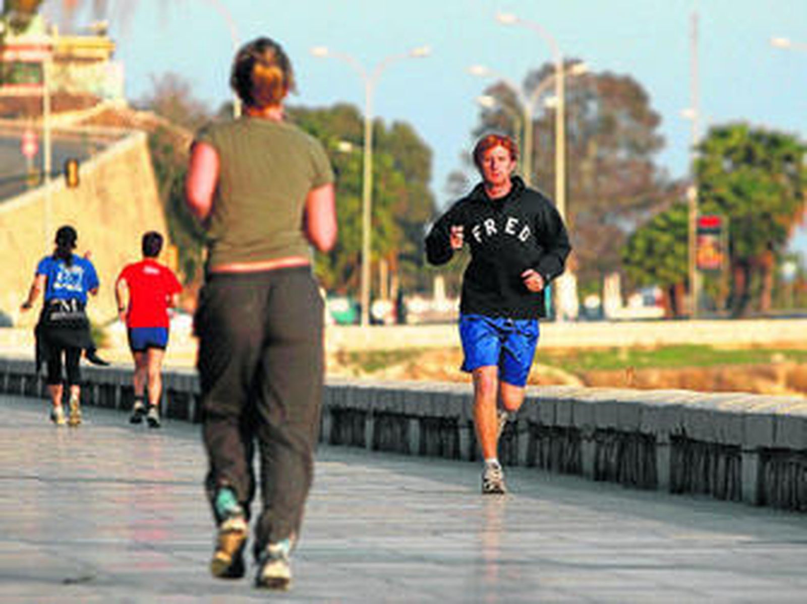 Además de los resultados físicos, la práctica de deporte libera endorfinas y ayuda a mejorar anímicamente.