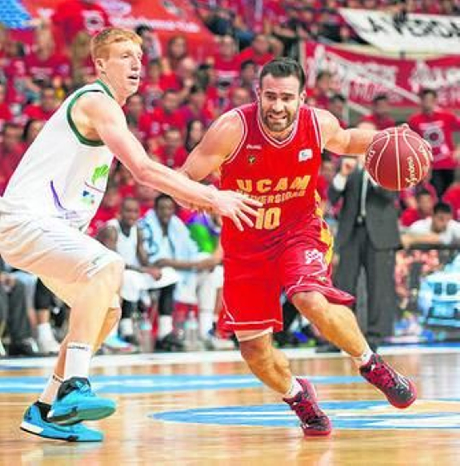 Alberto Díaz y Carlos Cabezas en el duelo de ida.