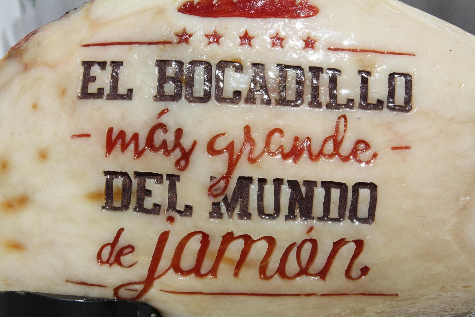 Record Guinnes del bocadillo de jamón mas grande del mundo, en Huelva