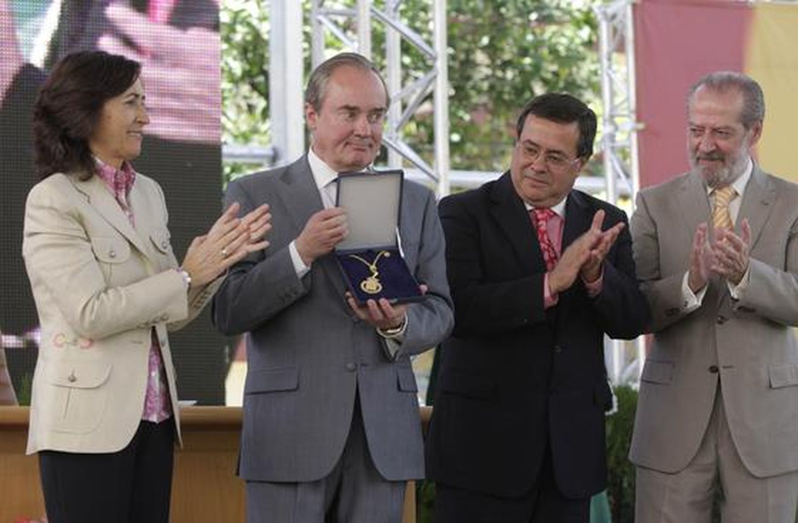 José Antonio Maldonado recibió la Medalla de Oro en reconocimiento a su brillante labor como meteorólogo. 

Foto: Belen Vargas