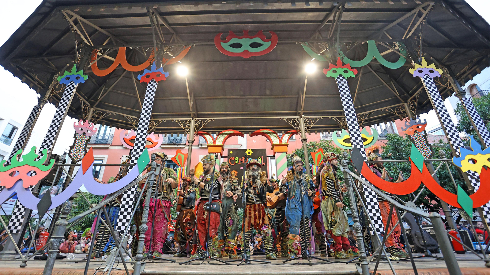 Gala de Carnaval de Jerez en la plaza del Banco con Martínez Ares