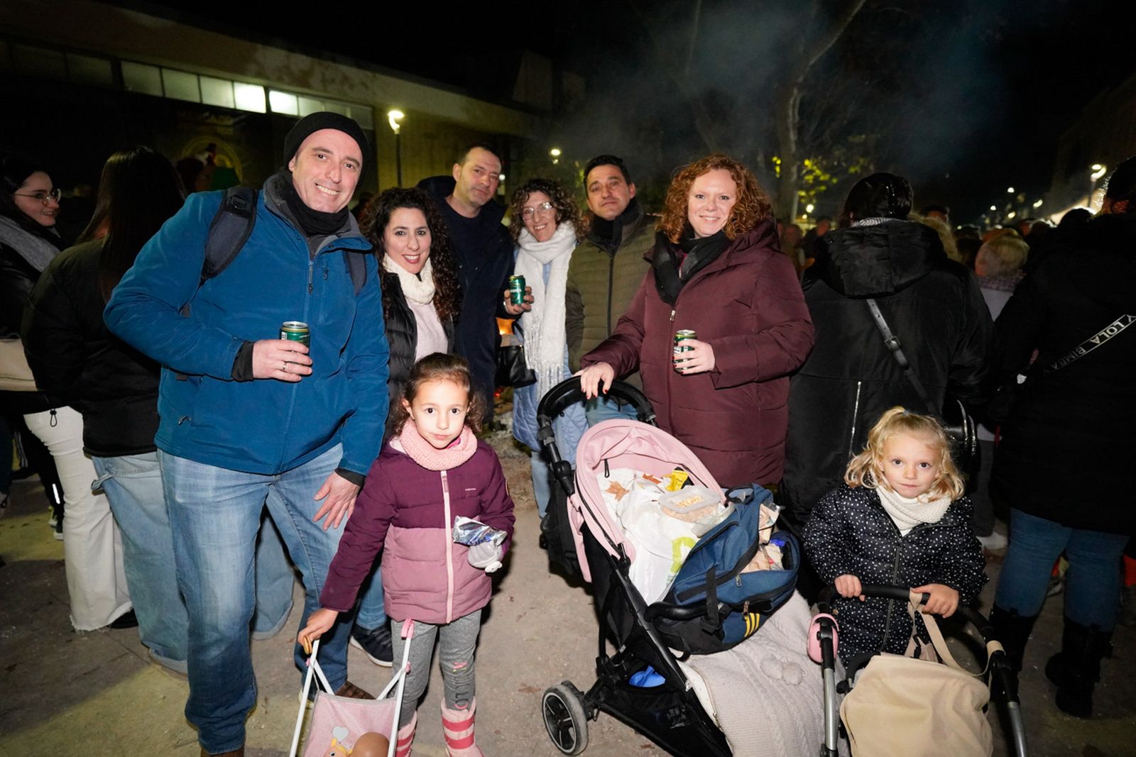 Jaén brilla y disfruta al fuego de las lumbres de San Antón