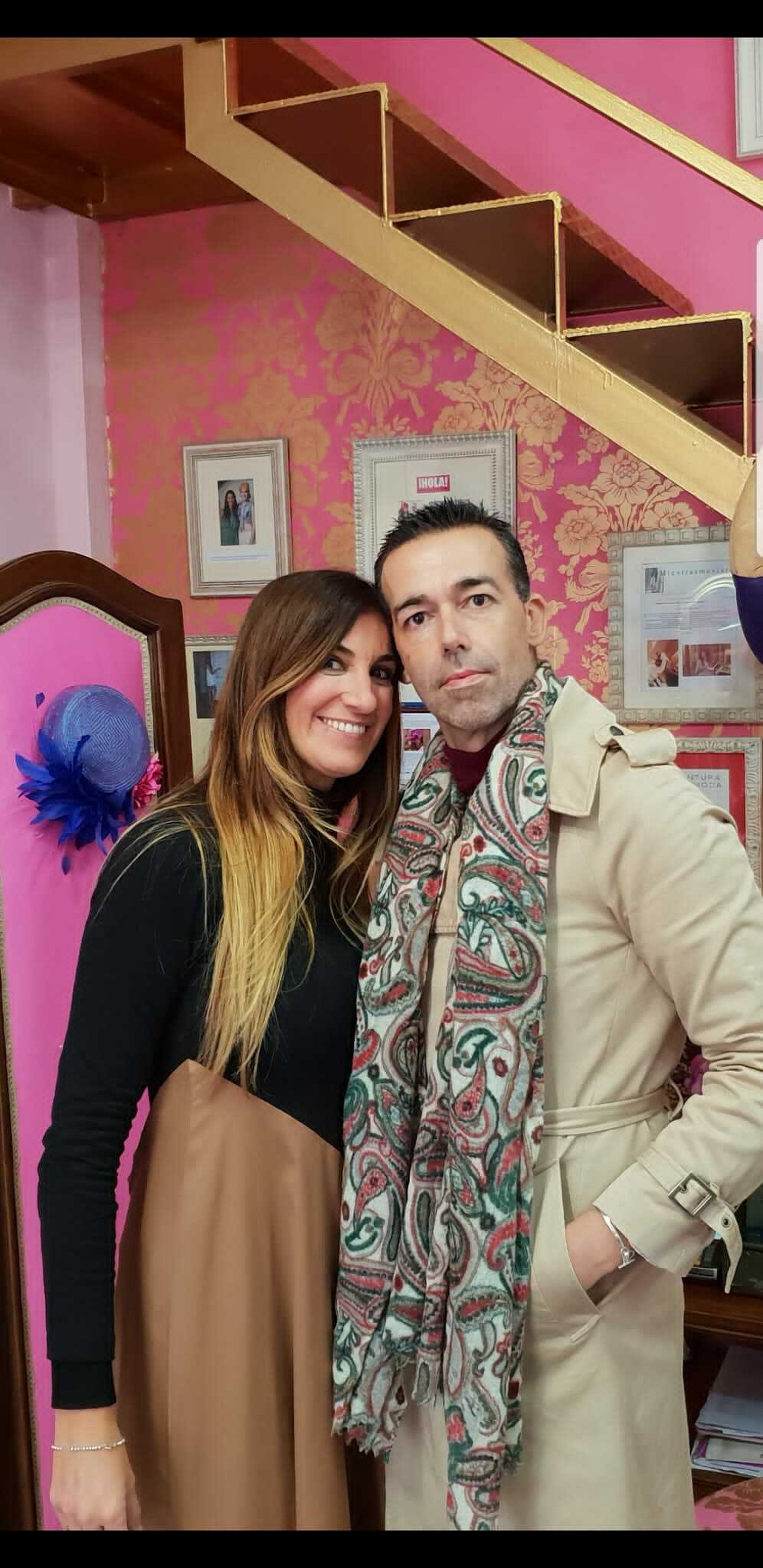 Esther García, con el concejal David Calleja.