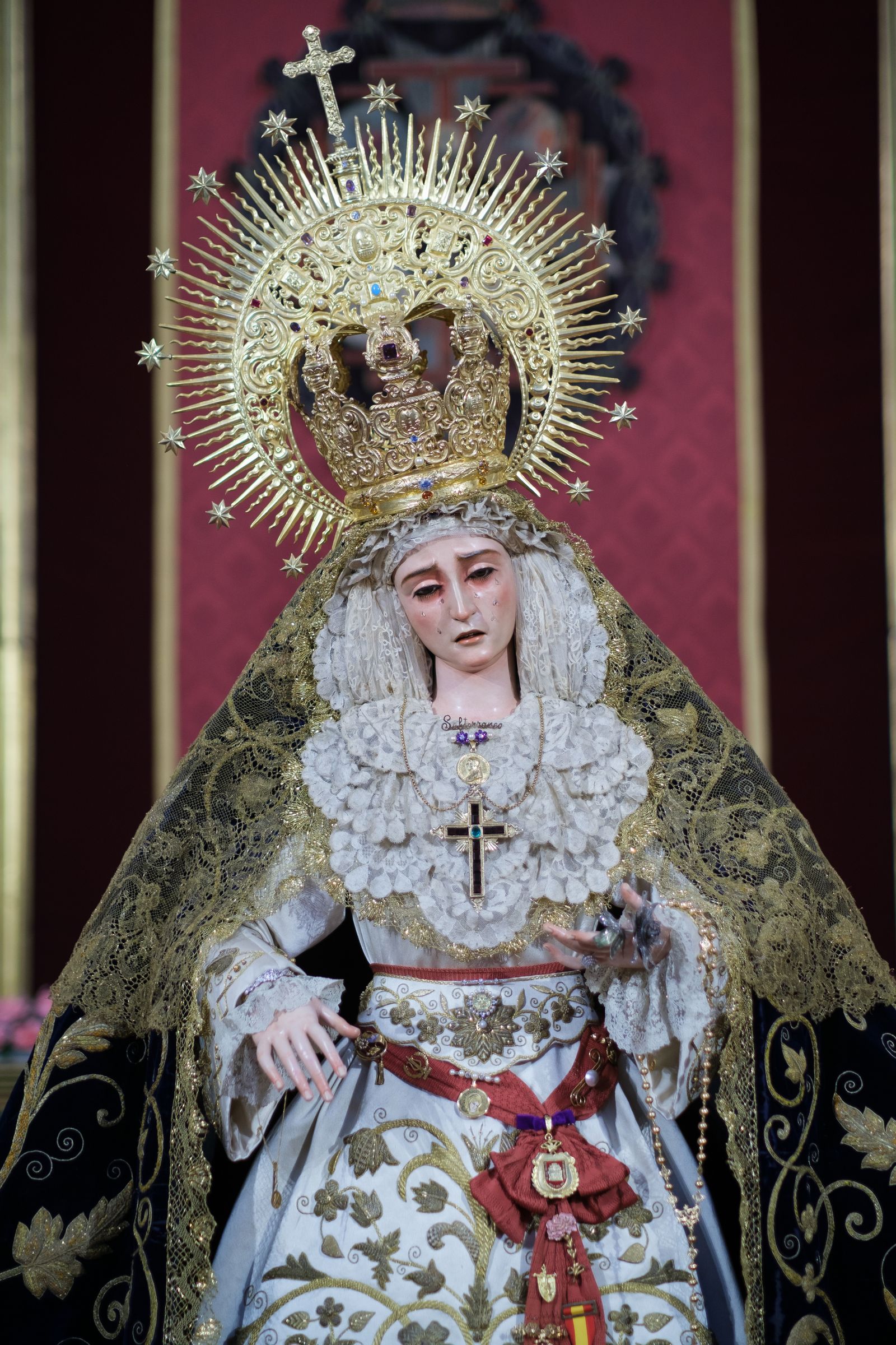 Las imágenes del besamanos a la Virgen del Subterráneo de la Sagrada Cena