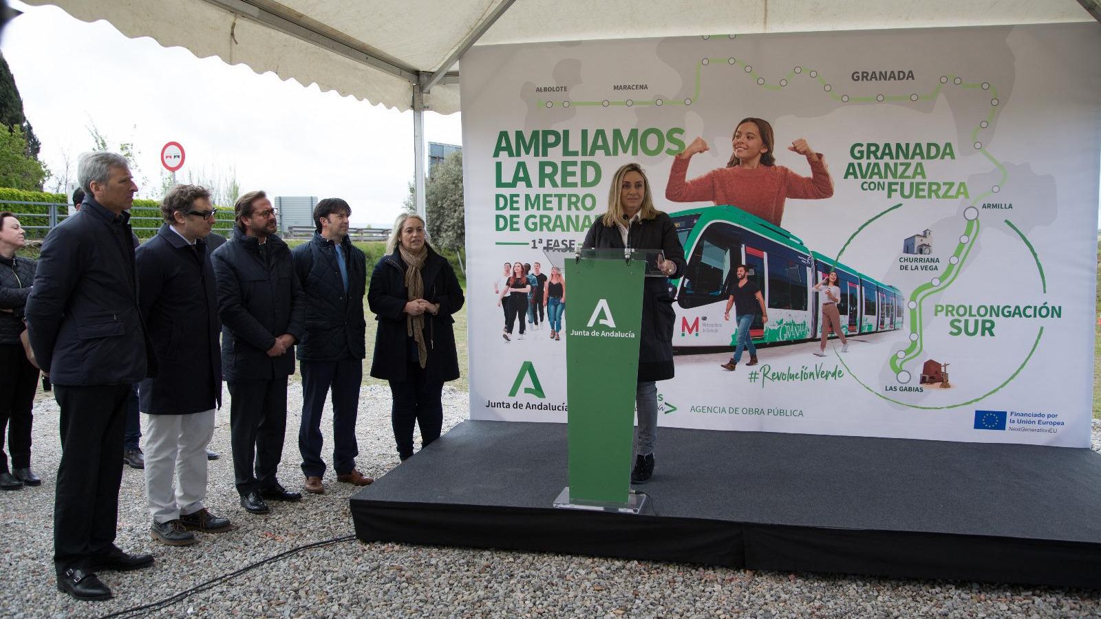 La consejera de Fomento, Marifrán Carazo, explica la ampliación Sur del Metro.