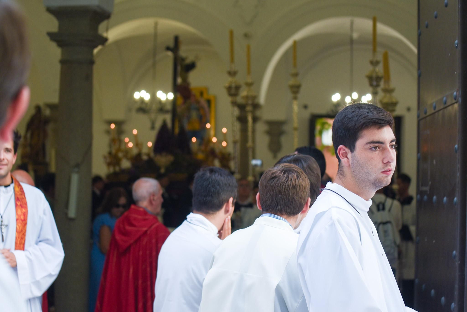 El vía crucis misionero del Cristo del Amor, en imágenes