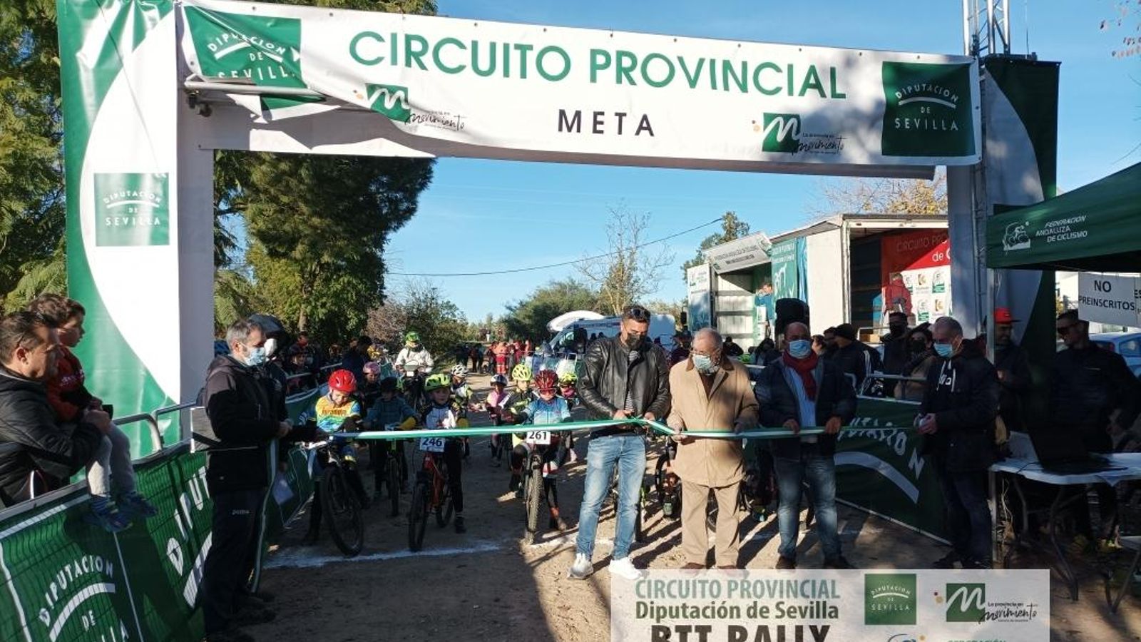 Un momento de la salida en Benacazón.