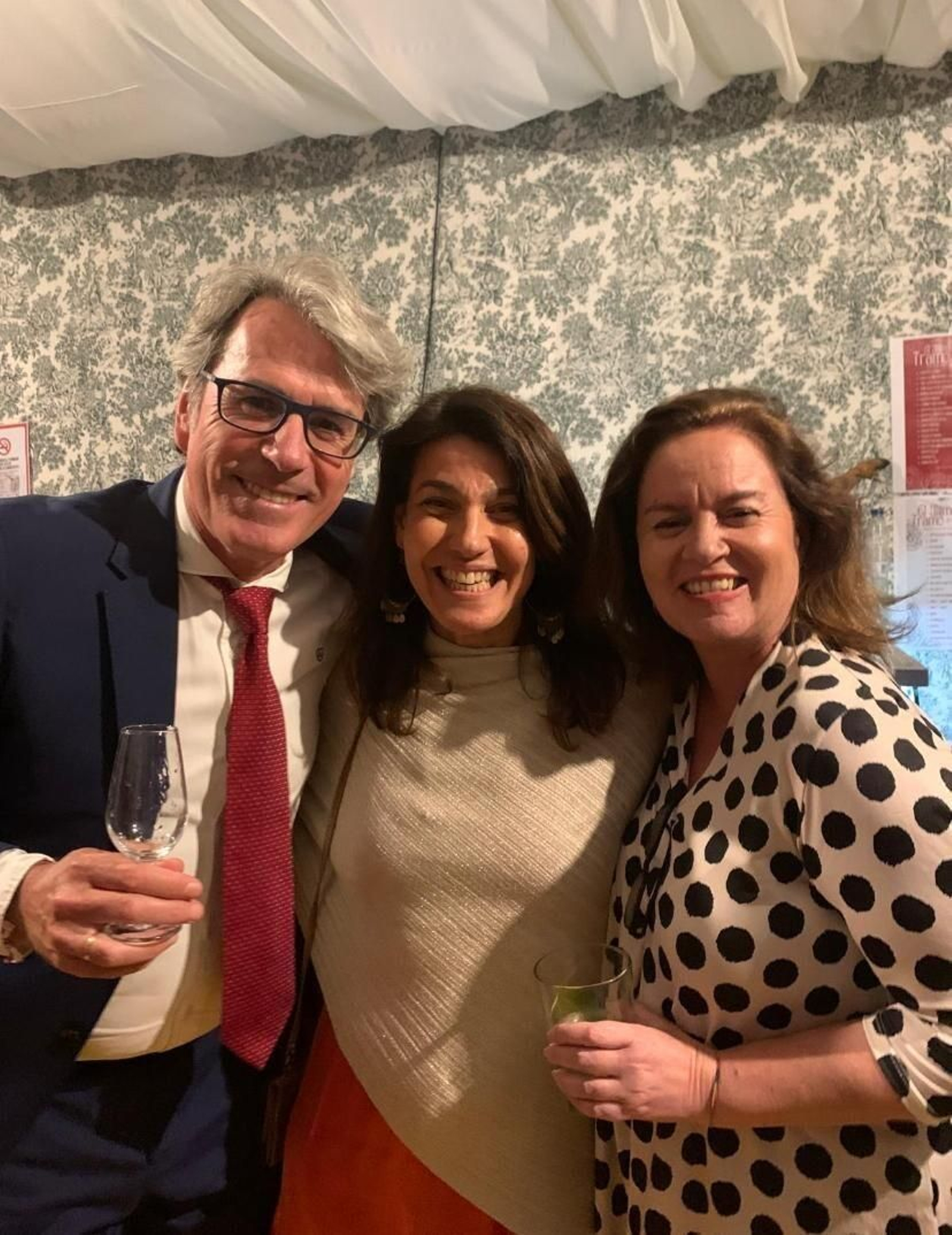 Juanma Camacho, Naty Rosana y Toñi Gordito coincidieron el día del alumbrado en el recinto ferial.