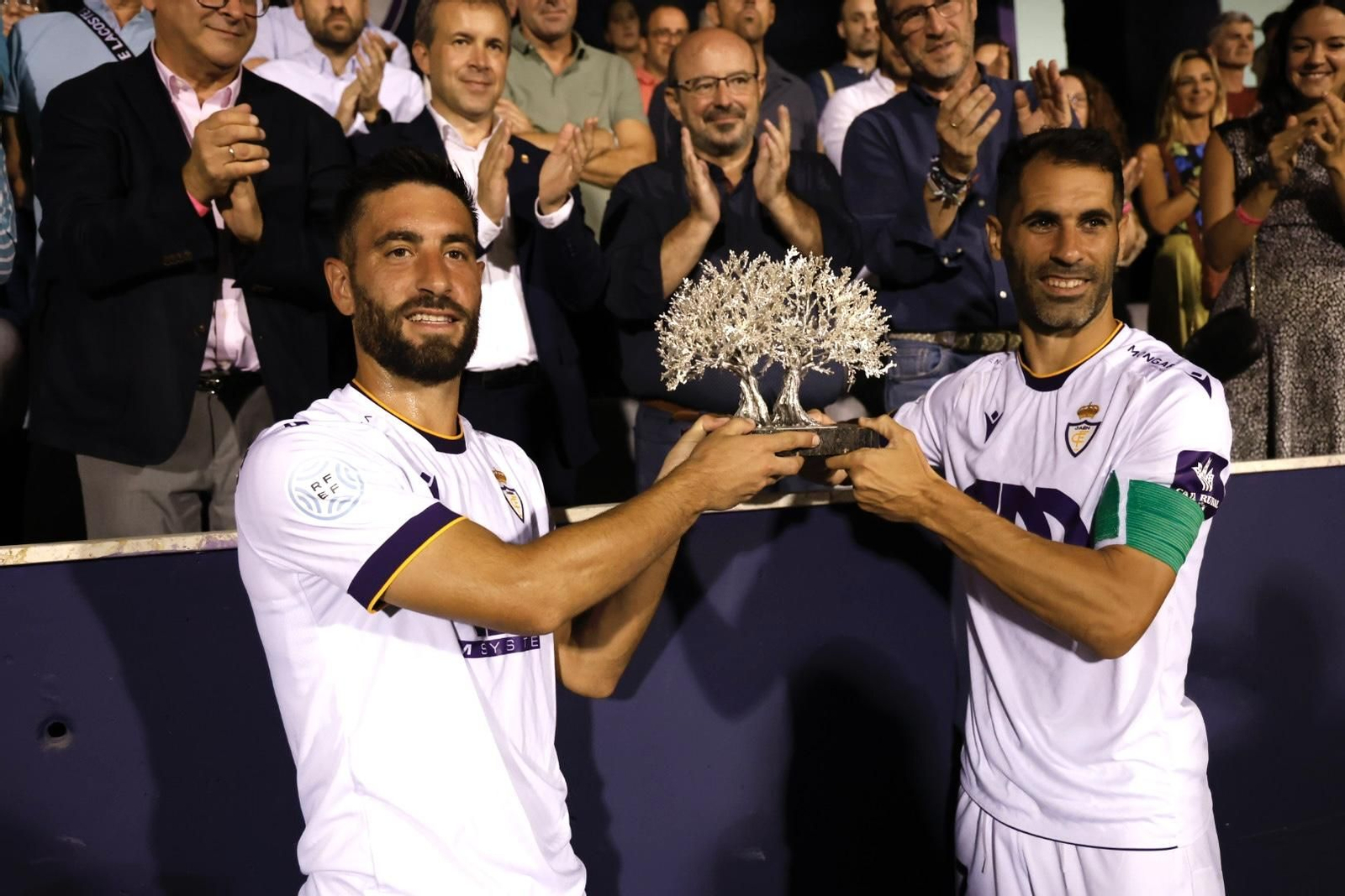 Las mejores imágenes del Trofeo del Olivo entre Real Jaén y Granada CF