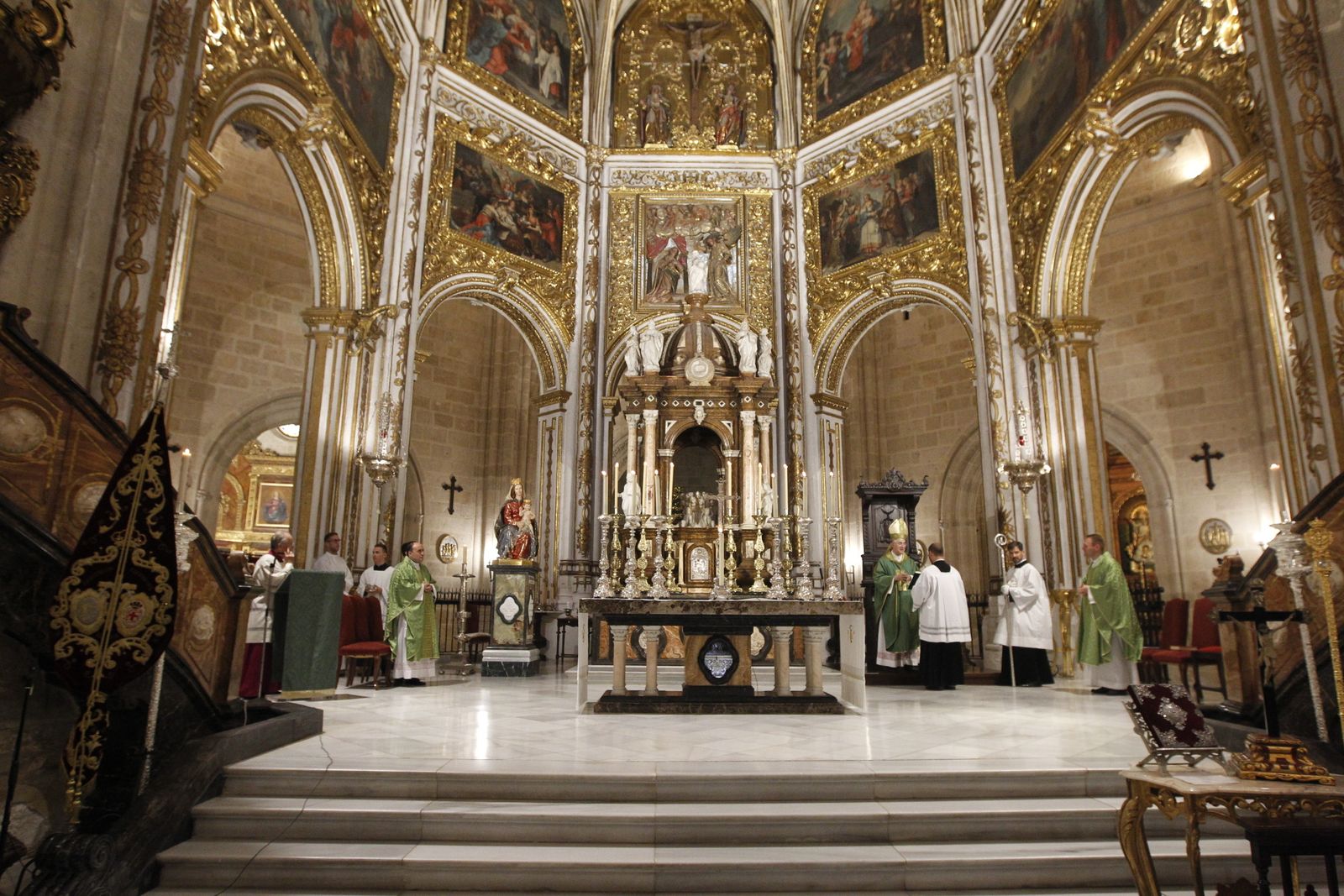 Fotogalería toma posesión nuevo Presidente Agrupación Cofradías Almería-Isaac Vilches