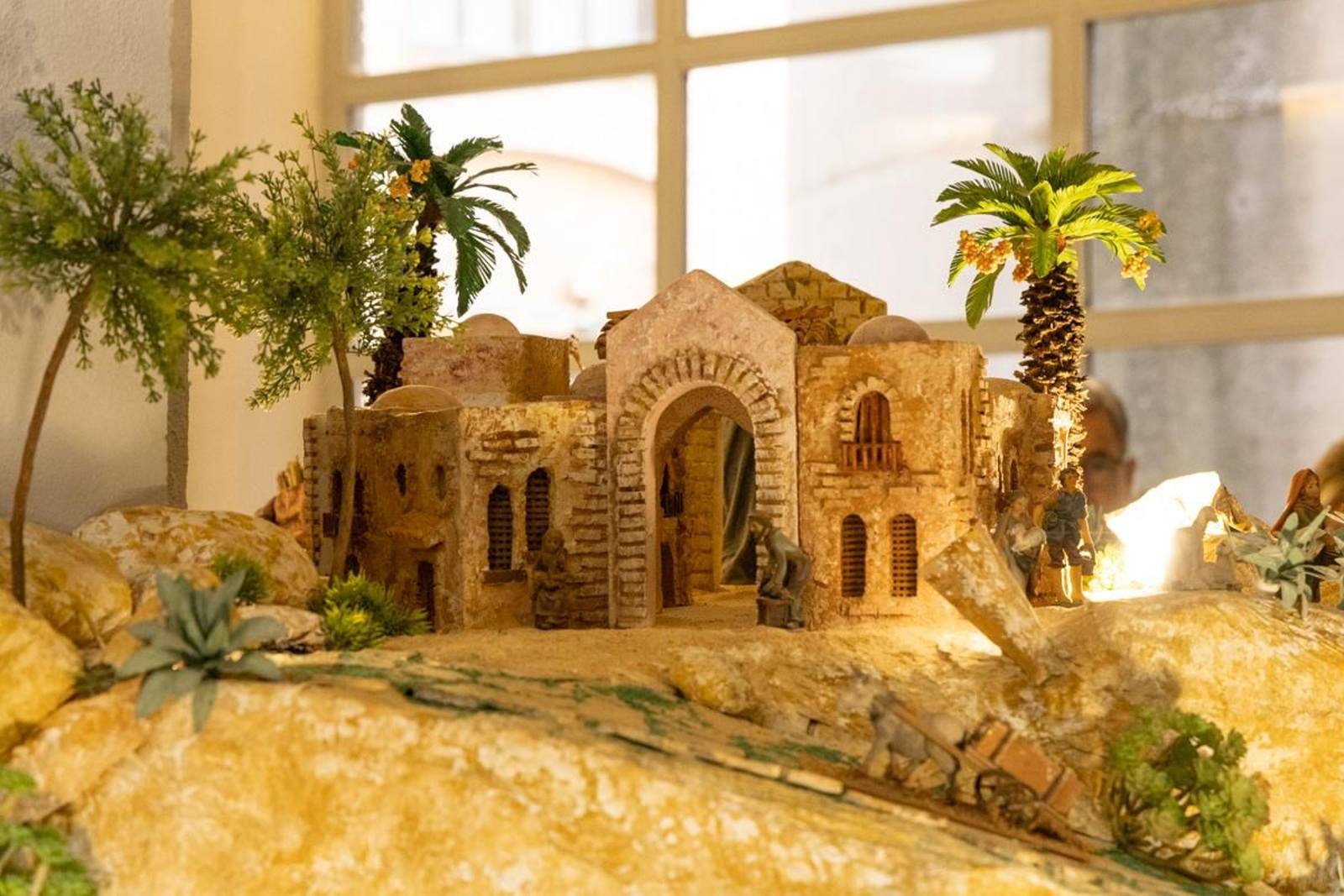 En imágenes: así es el Belén Bíblico con más de un millar de piezas artesanas de los abuelos María y Rafael