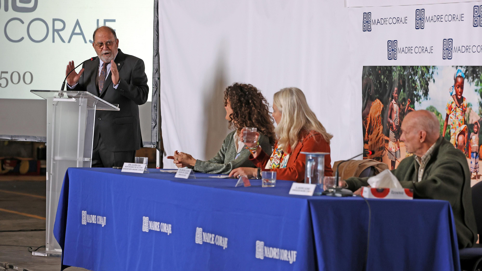 Contenedor 500 de Madre Coraje en Jerez