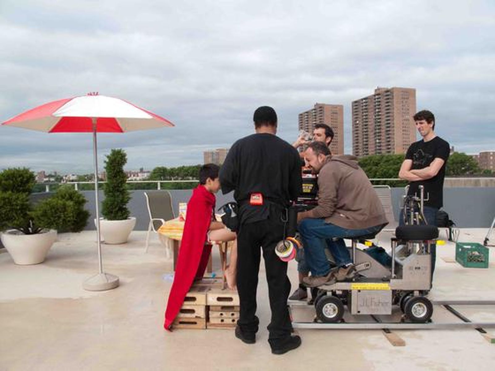 Imágenes del rodaje de 'Voltereta'en New Jersey, con vista al 'Skyline' de Manhattan. / J.D.