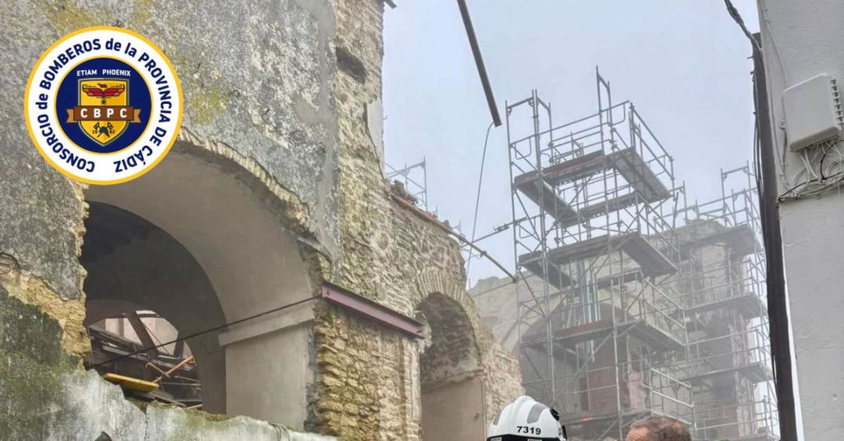 Cae parte del techo y de los muros laterales de una iglesia de Medina Sidonia por el efecto de las últimas lluvias