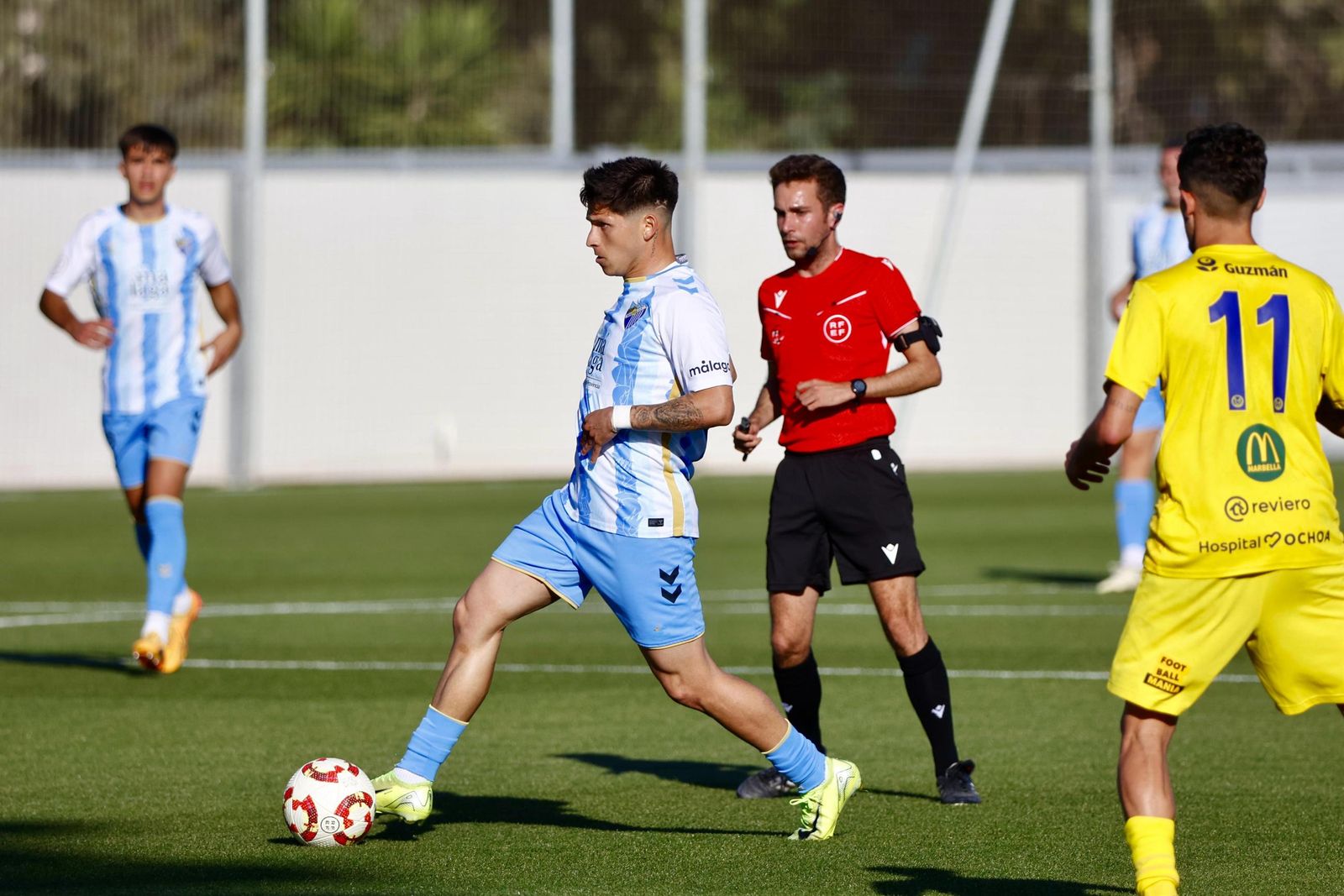 El Atlético Malagueño no pasa del 0-0 con el Marbellí y el Jaén lo celebra