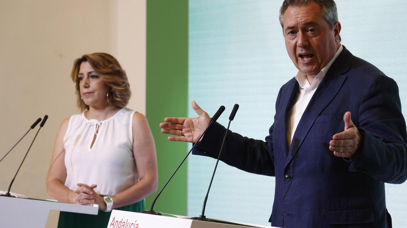 Susana Díaz y Juan Espadas, en el debate de las primarias del PSOE-A en 2021.