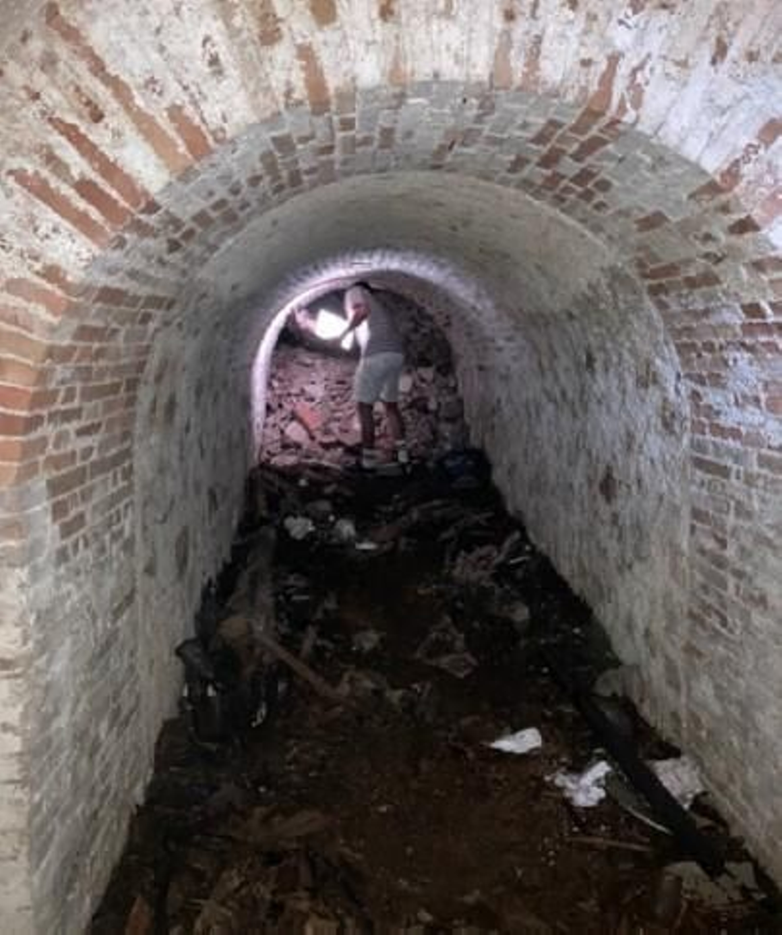 La Comisión Provincial de Patrimonio aprueba el proyecto de recuperación de los refugios antiaéreos del Cerro de la alcazaba de Baza