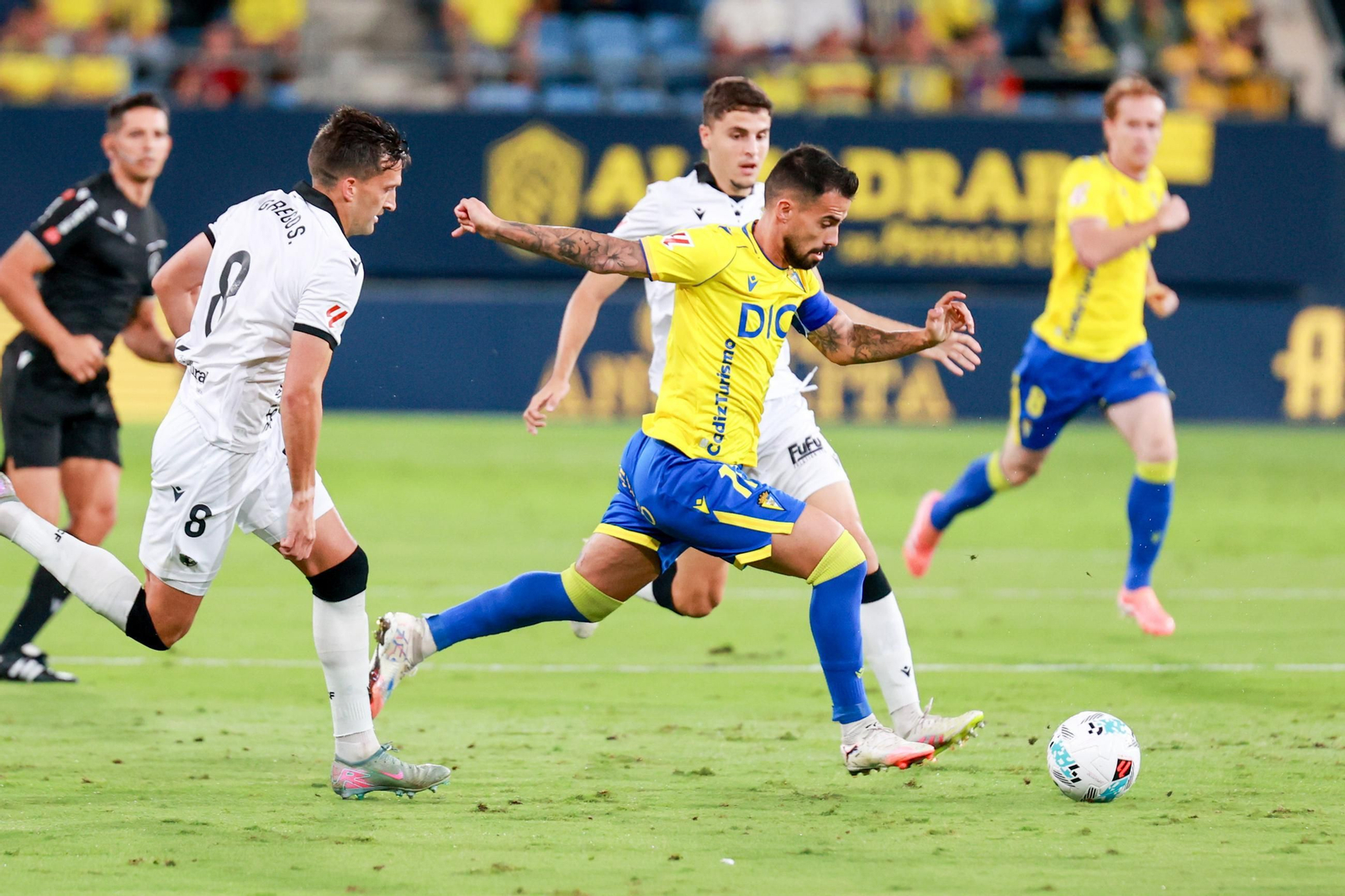 Las imágenes del Cádiz CF-Burgos