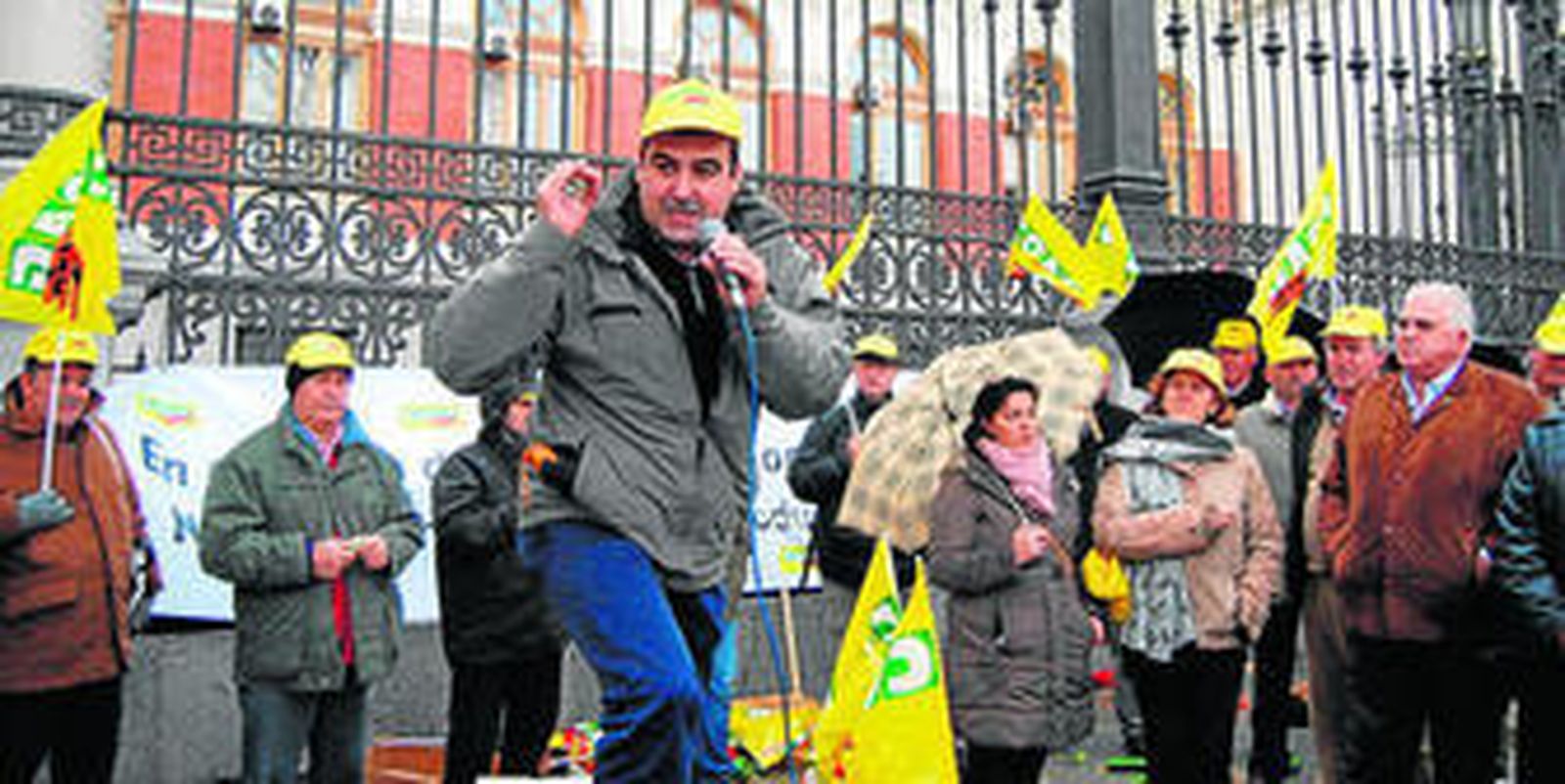 En primer plano, el almeriense Andrés Góngora, resposable estatal de frutas y hortalizas de Coag.