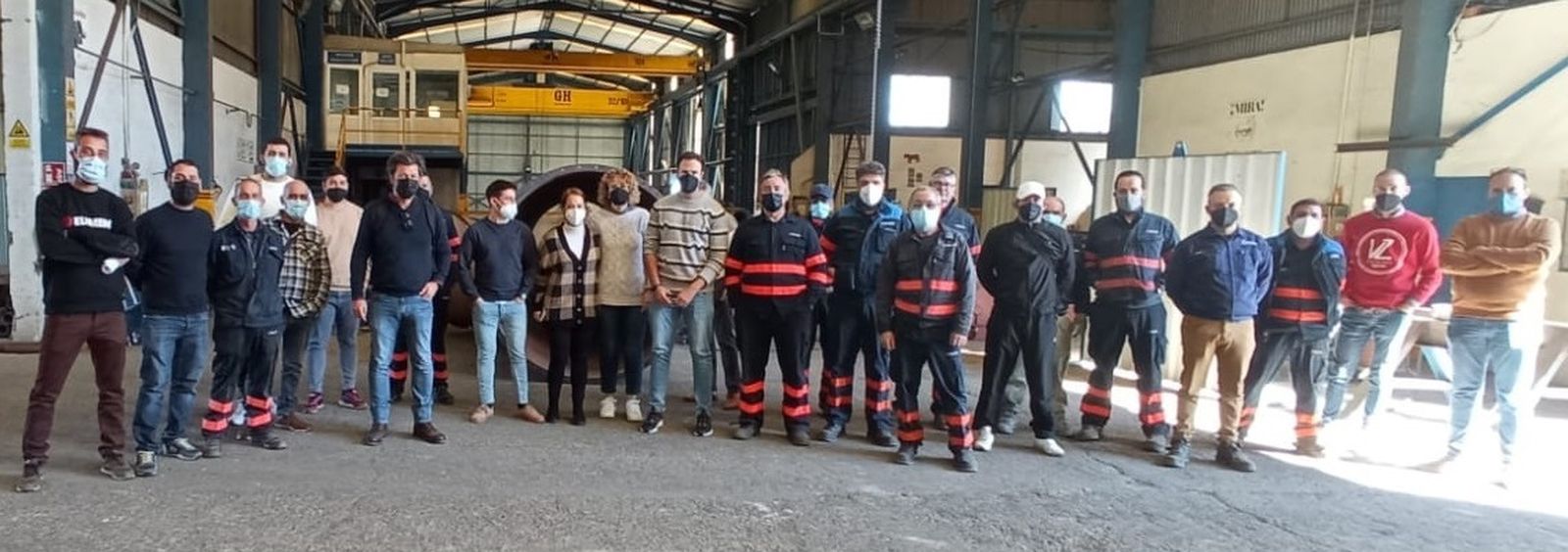 Trabajadores y miembros de CCOO en Mecavi.