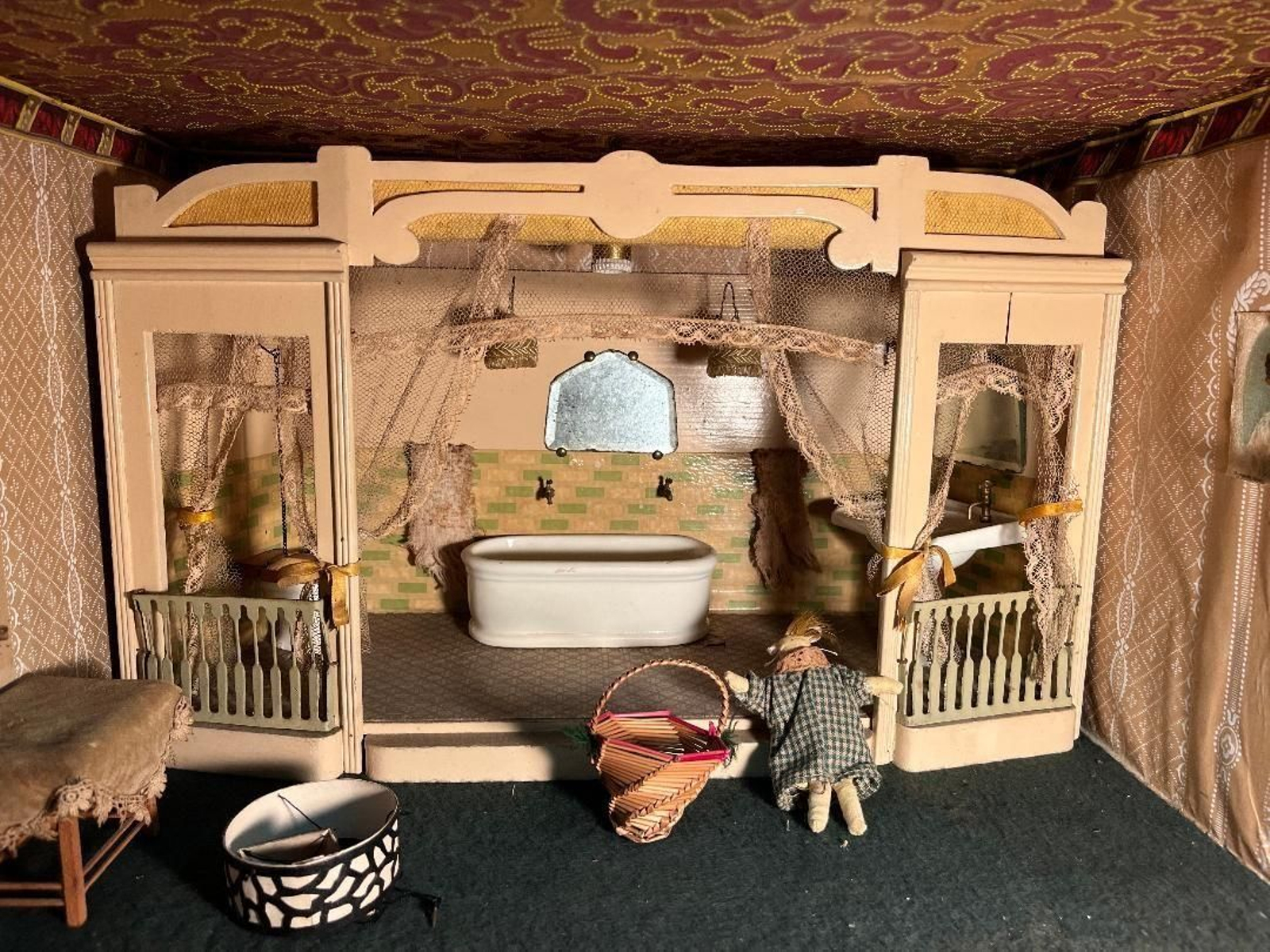 Así es esta casa de muñecas modernista, en Cádiz