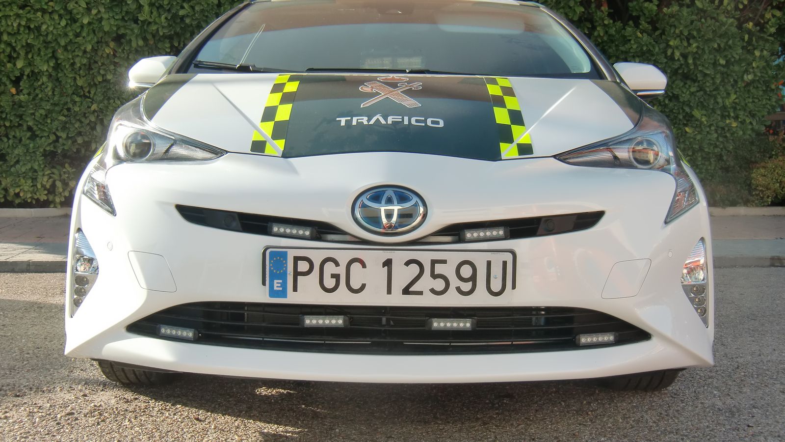 La Agrupación de Tráfico de la DGT ha confiado en la mayor ecología del Prius.