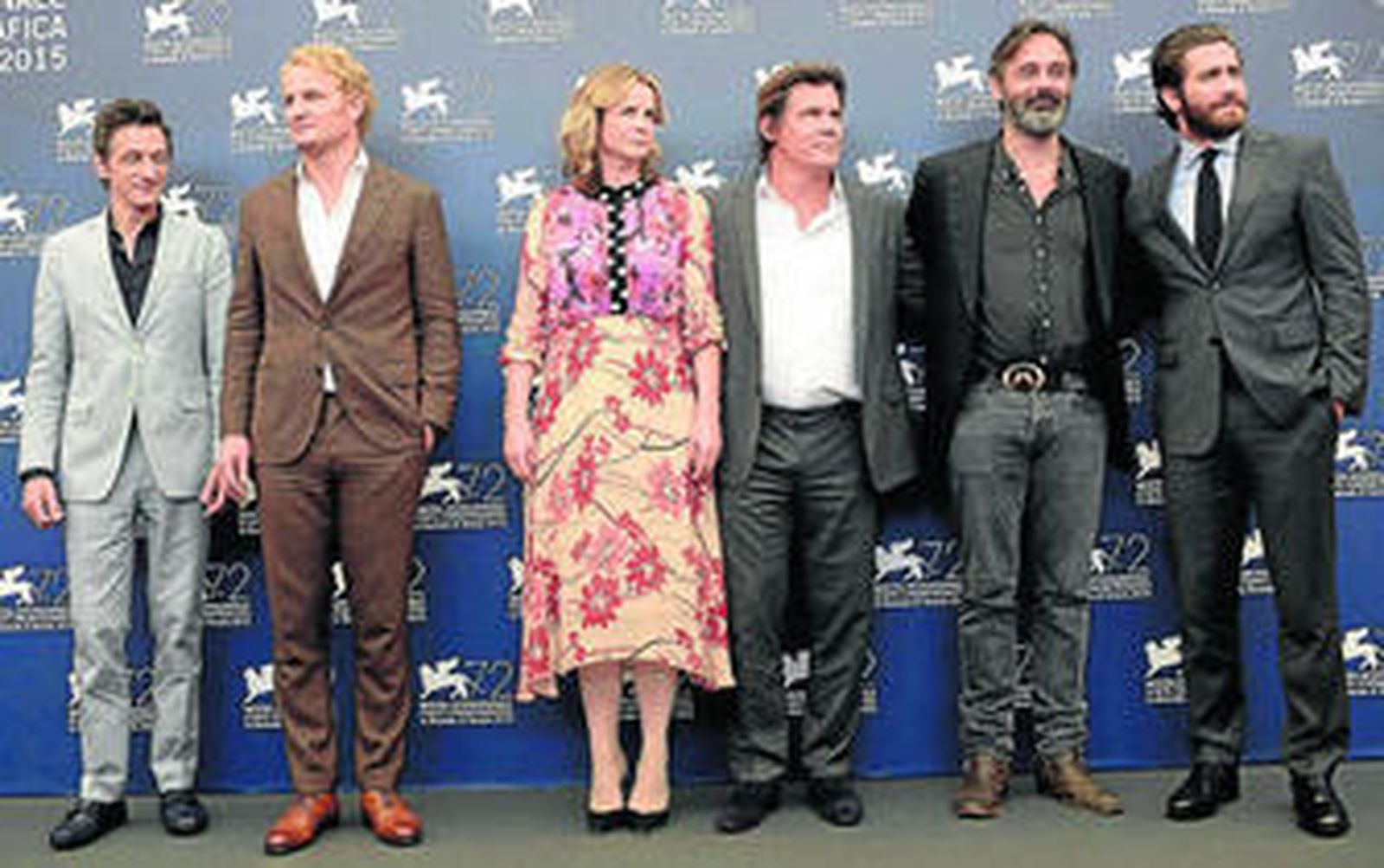 El equipo de 'Everest', en la presentación en Venecia.