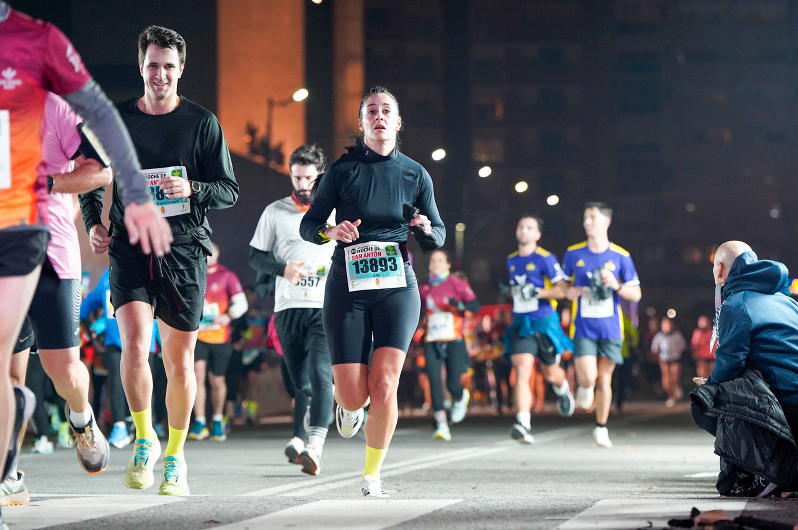 En imágenes: búscate en tu llegada a meta de la Carrera de San Antón 2026 (15)