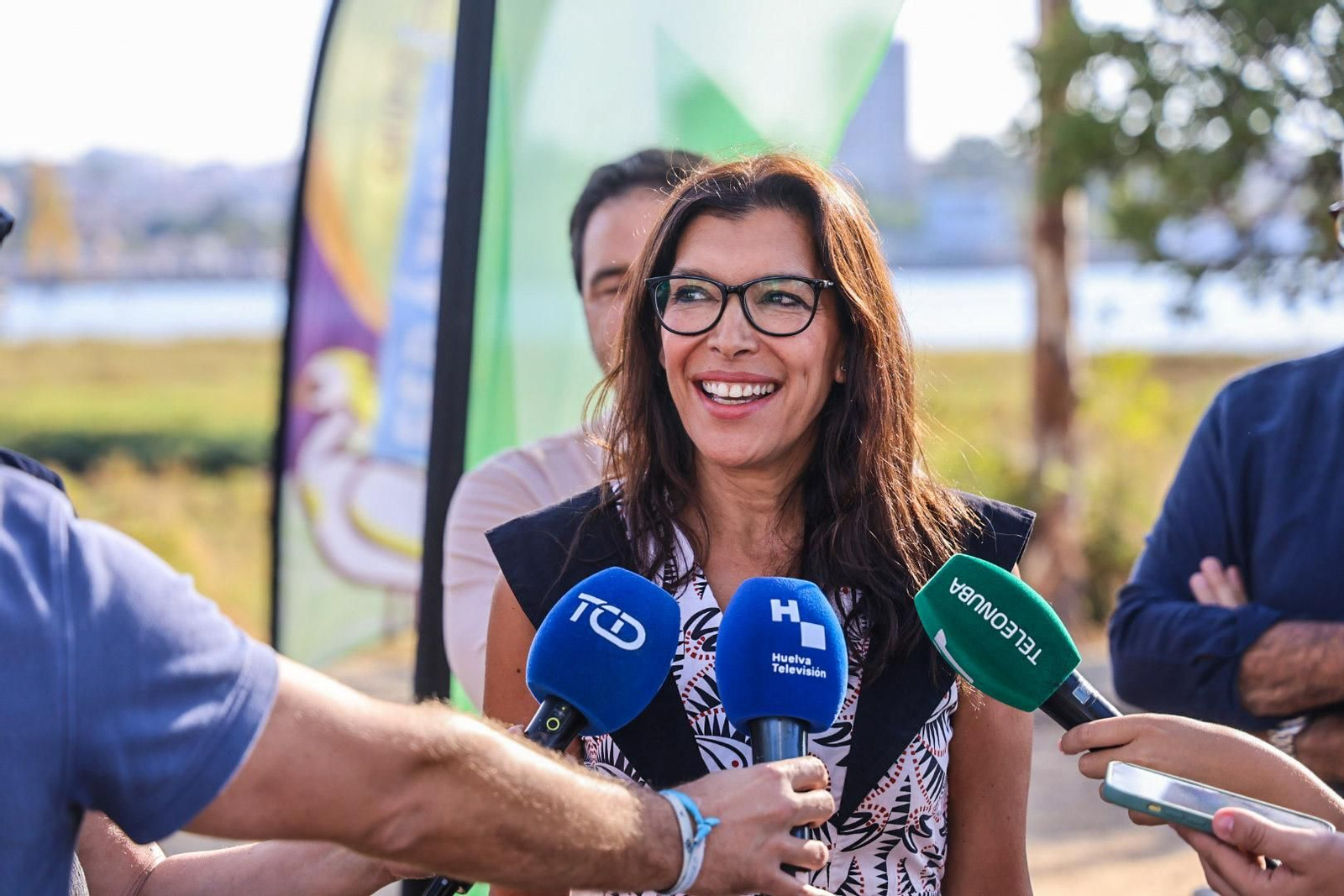 Imágenes de la clausura de la 'Escuela de Exploradores' en el centro de visitantes del Paraje Natural Marismas del Odiel