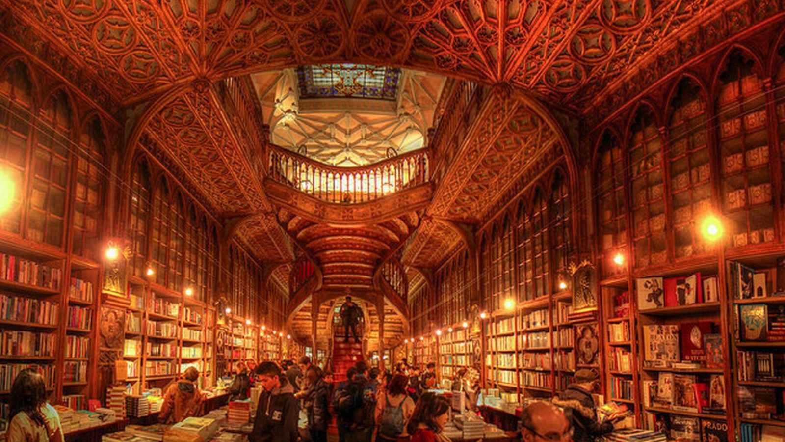 La Librería Lello, que inspiró a J. K. Rowling para escribir los libros de Harry Potter.